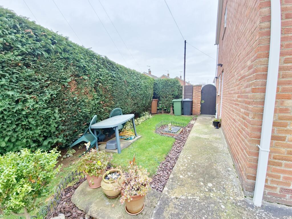 Side garden