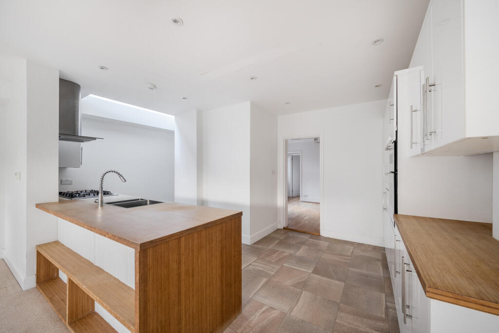 1388732-10-693959...