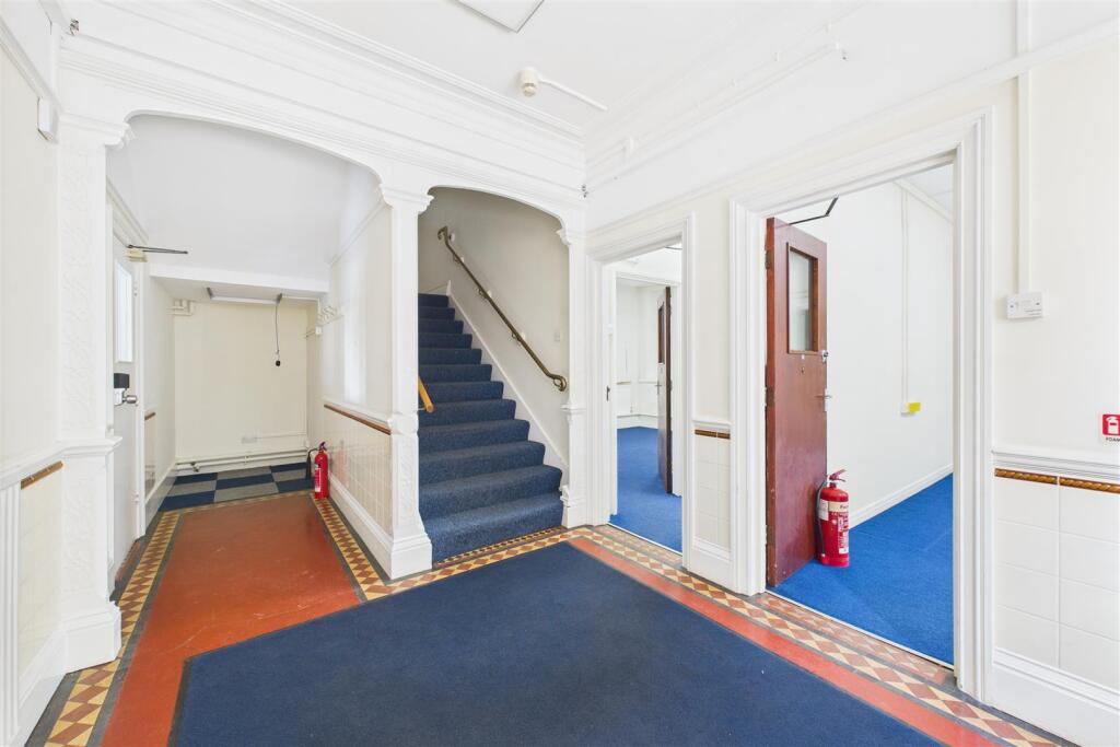 Wellsway House, 9, Wellsway Keynsham, B A N E S, B