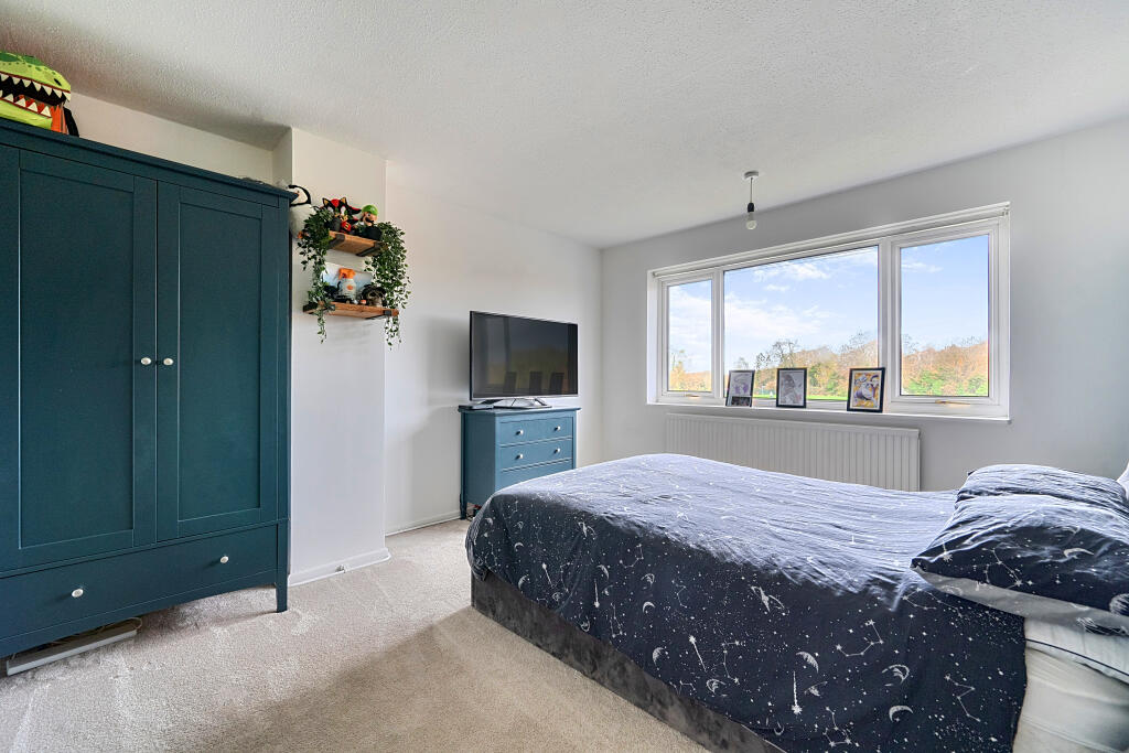 137608012690b272baa2b8