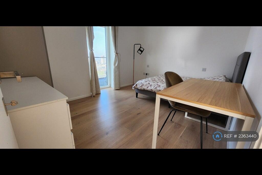 Bedroom 2 With Access To Balcony 