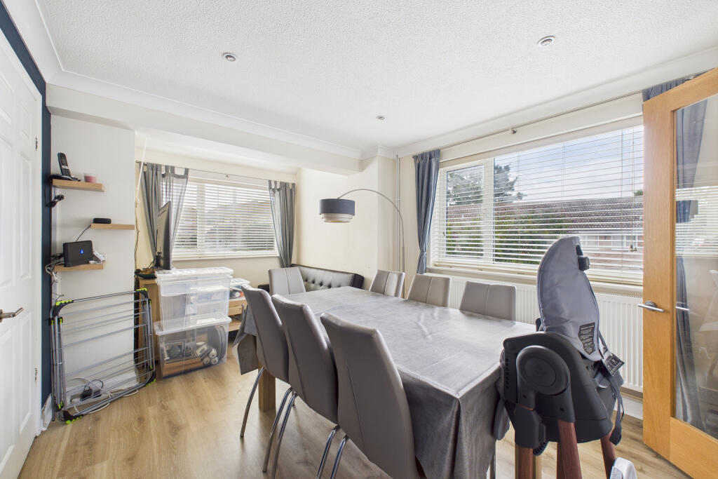 CAM05454G0-PR0038-STILL014