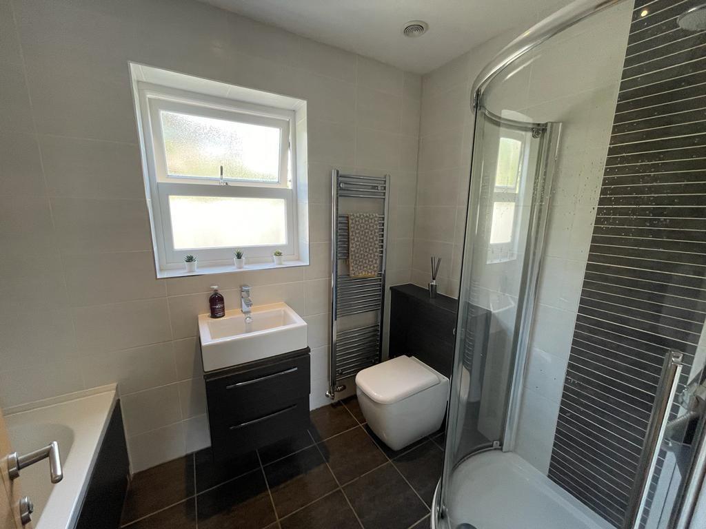 HOUSE BATHROOM
