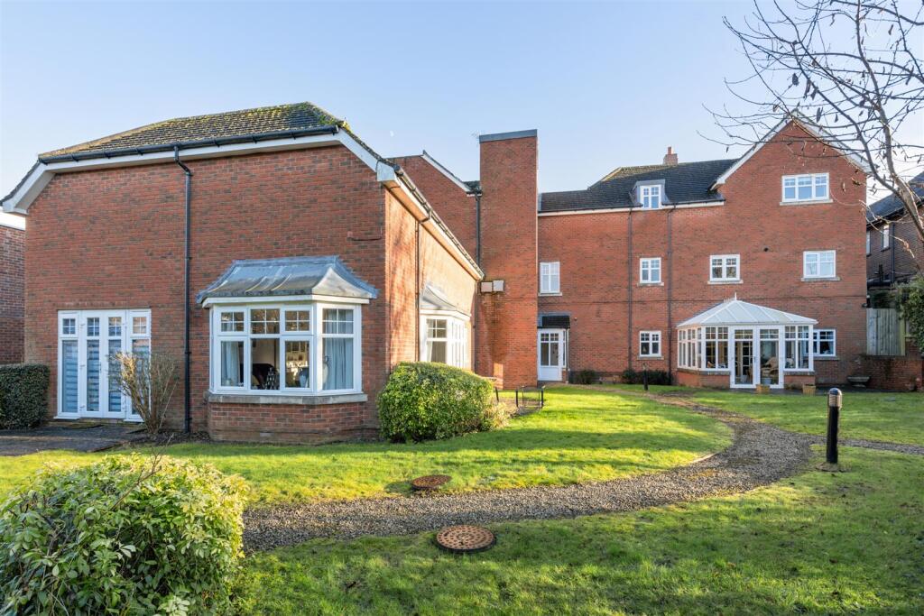 Apartment 4 Katherine Place_15.jpg