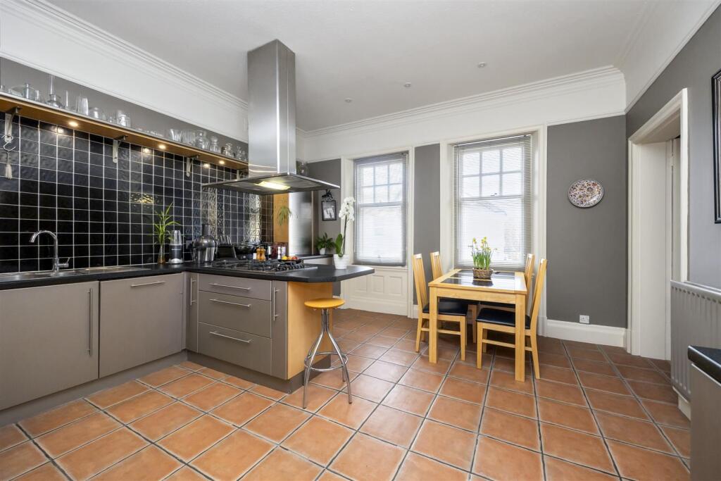 Rowlands Road, 85B-013.JPG