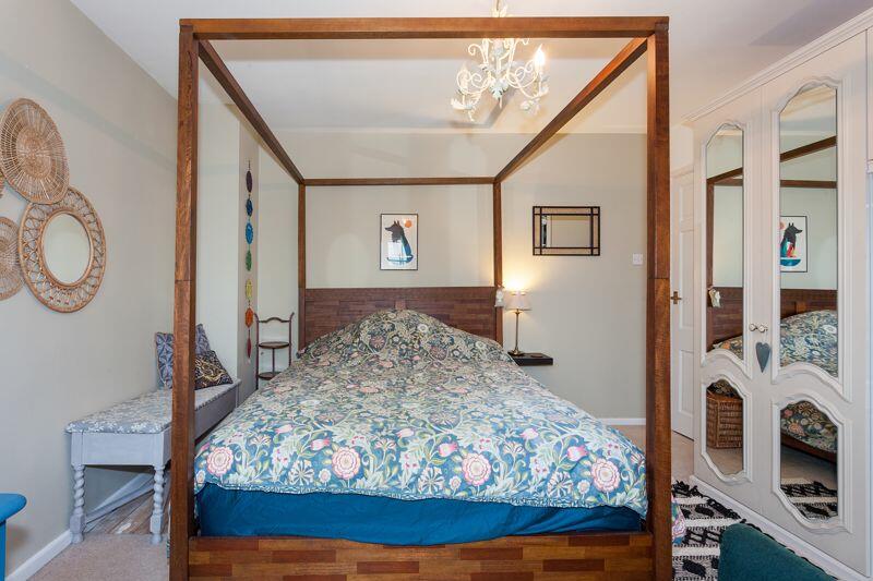 BEDROOM 1 FRONT