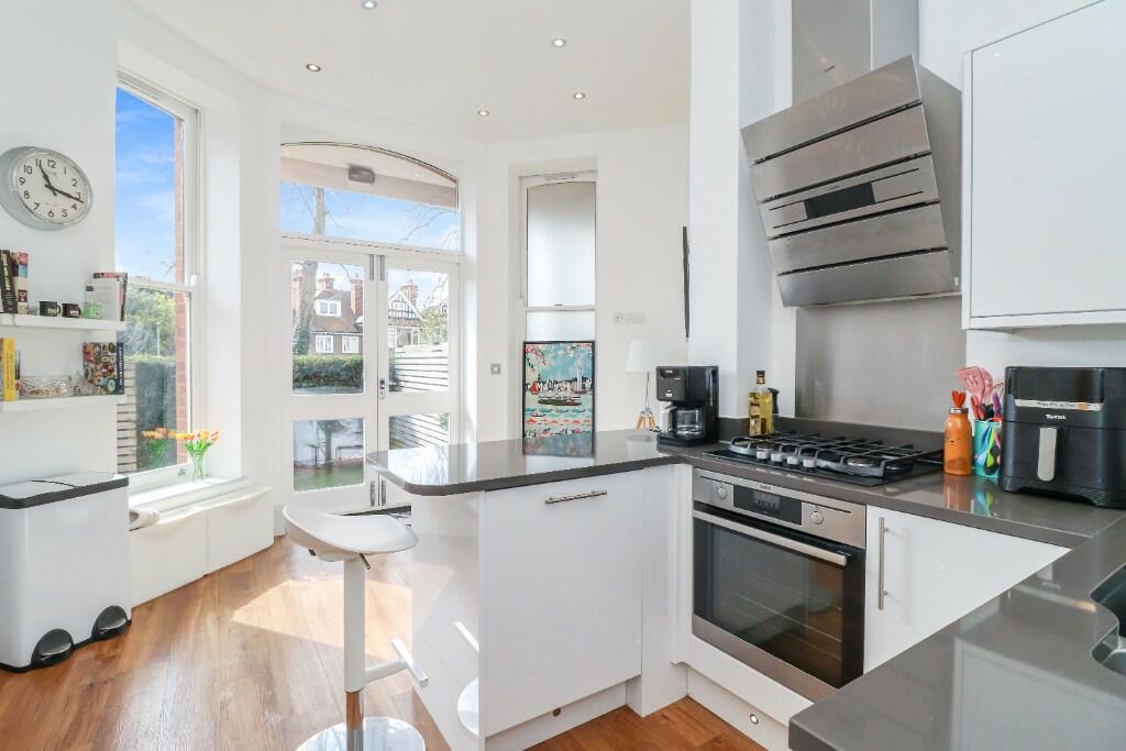 Kitchen/breakfast rm