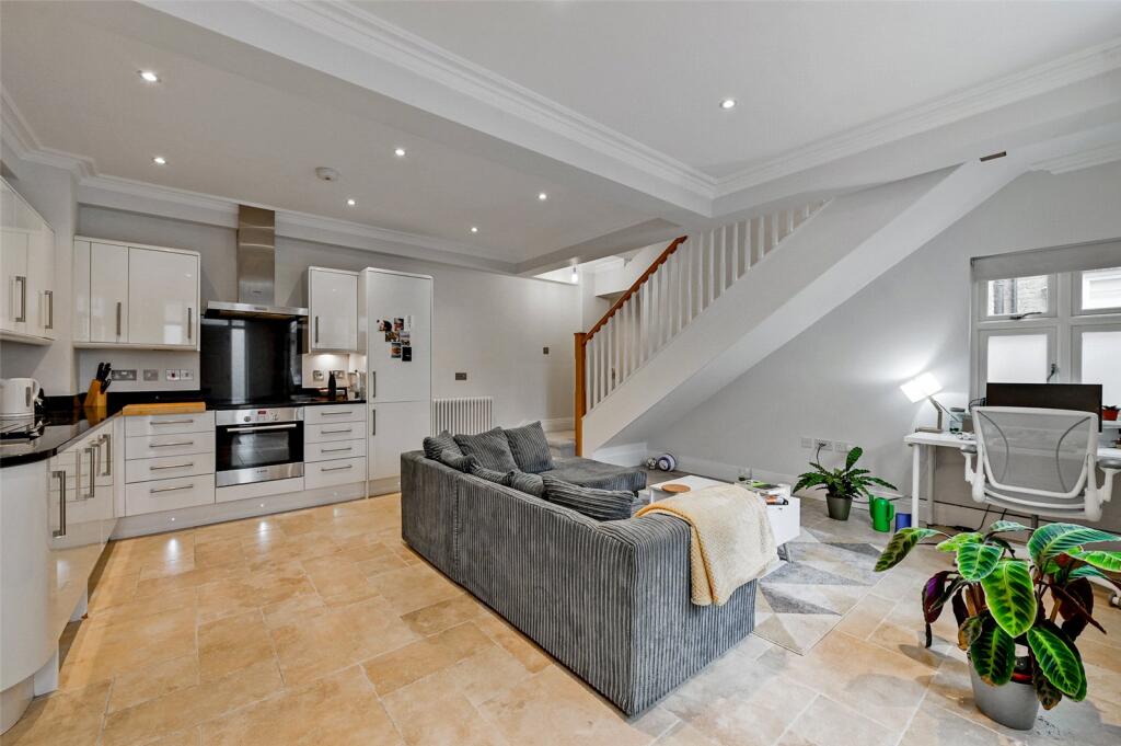 Kitchen/Sitting Room