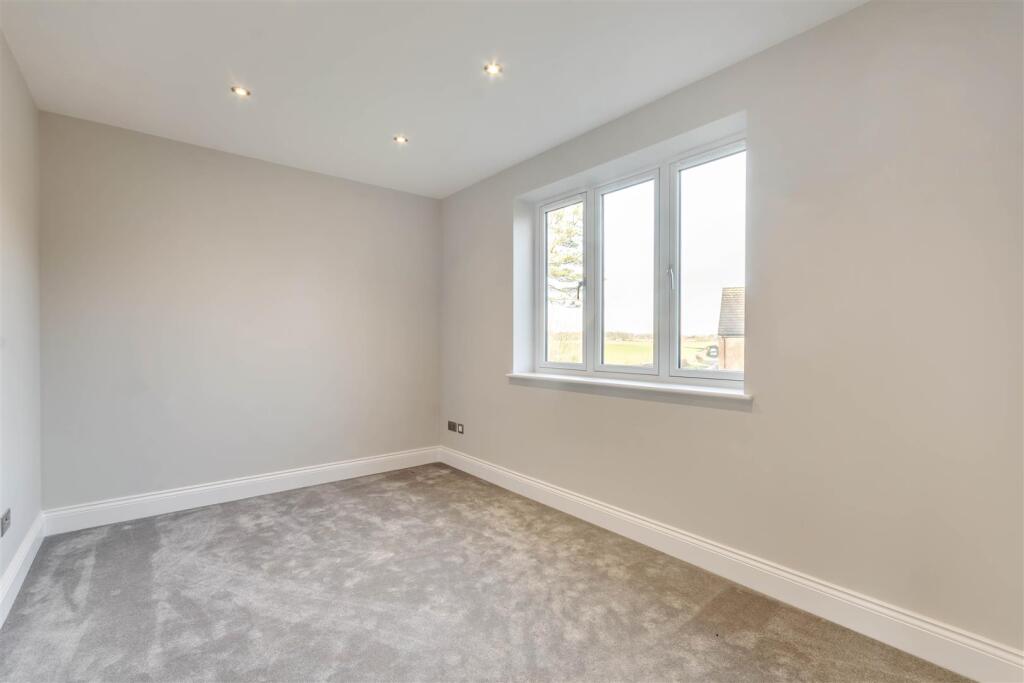 8672135-interior09.jpg