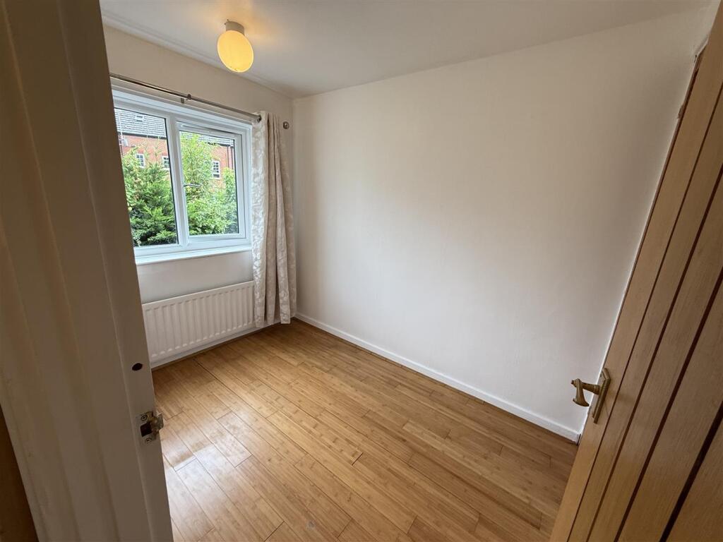 Bedroom 2a.jpg
