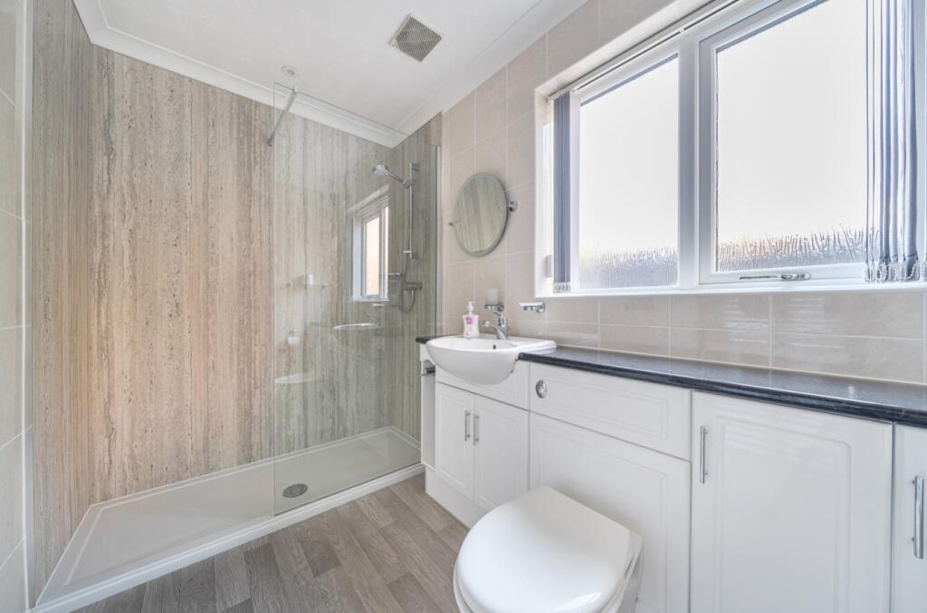 1372042-11-68f7a4232b6ec