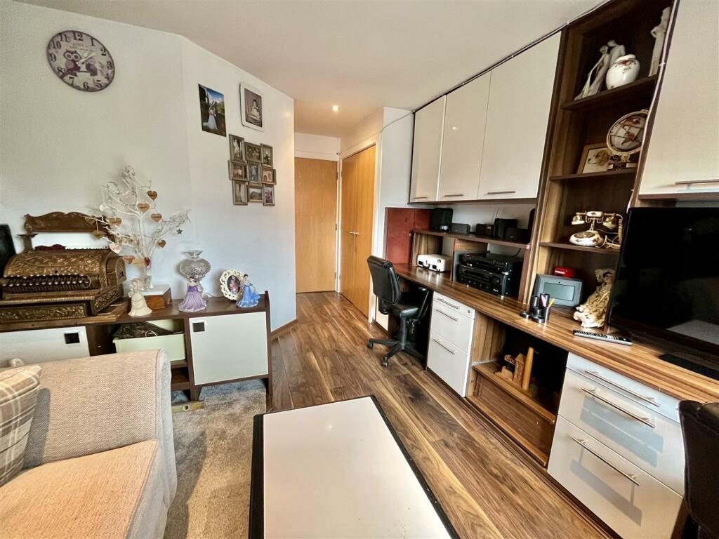 Bramleys Estate Agents - Valley Mill - Elland (1).