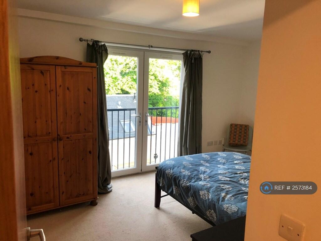 Double Bedroom One With Balcony
