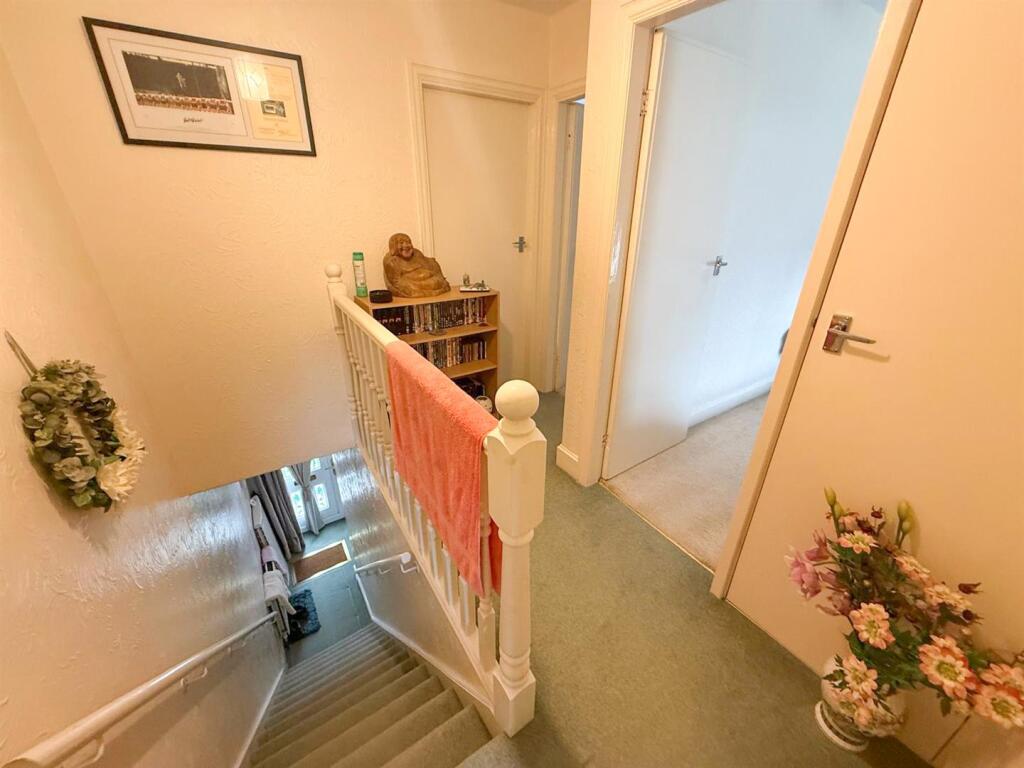 3 bed terrace, Silsden 16