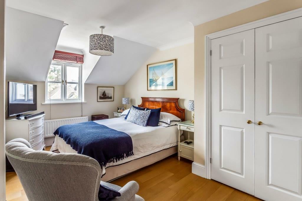 Master bedroom.jpg