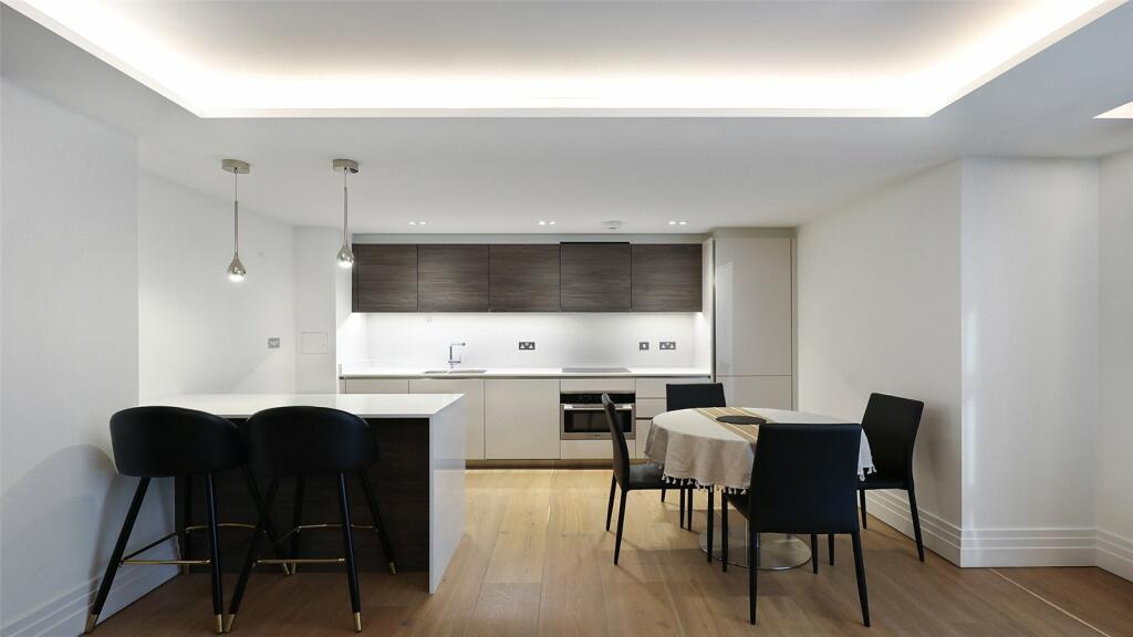 Kitchen / Dining