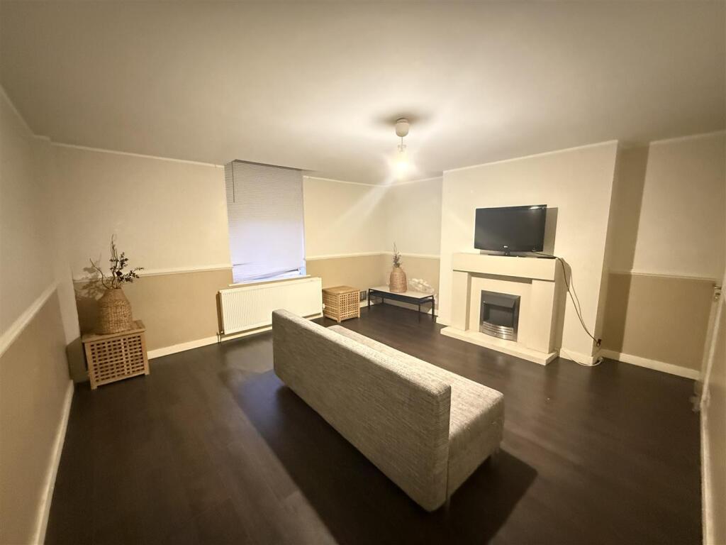 Living room 1