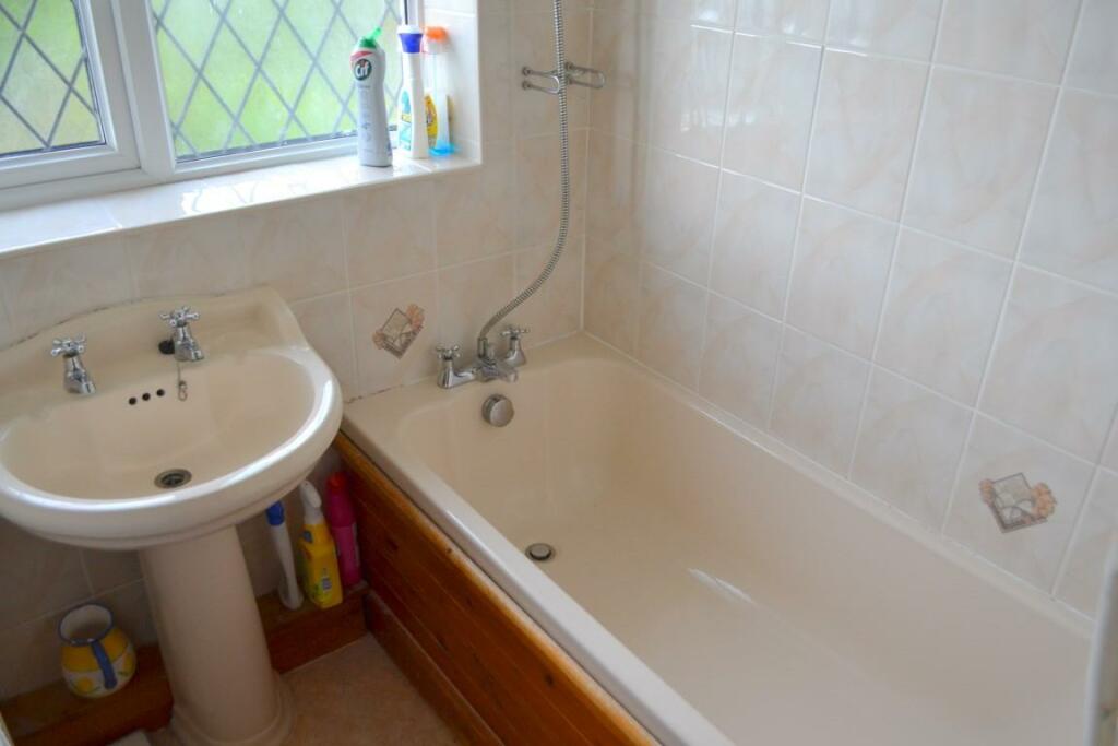 bath (Medium).JPG