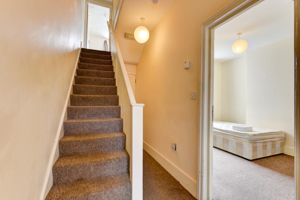 36 Beaconsfield Road-4