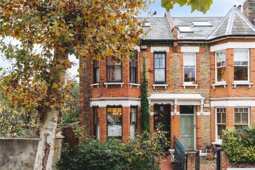 Mildenhall Road-1.jpg