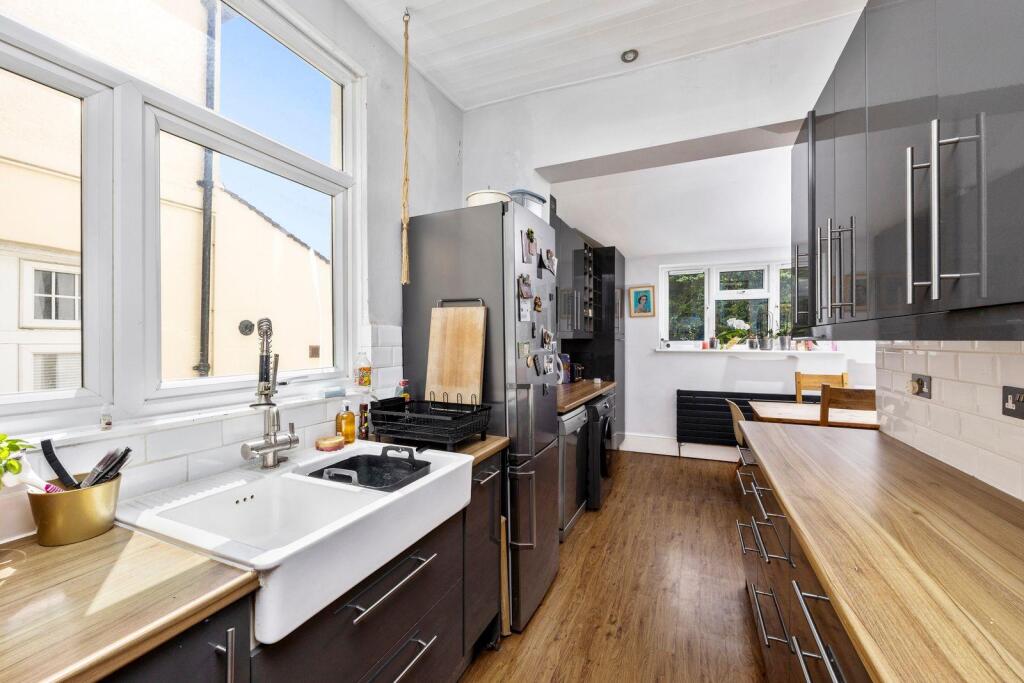 Hangleton Road 6 KITCHEN.jpeg