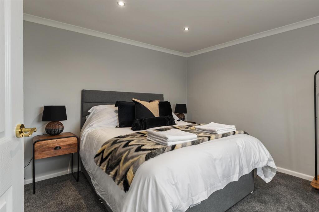 4 Bevlin Hall Saundersfoot -   Final Edits_-11.jpg