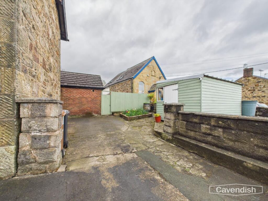 GARDEN SHED