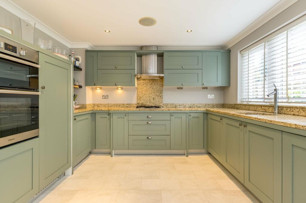 Dinng Kitchen