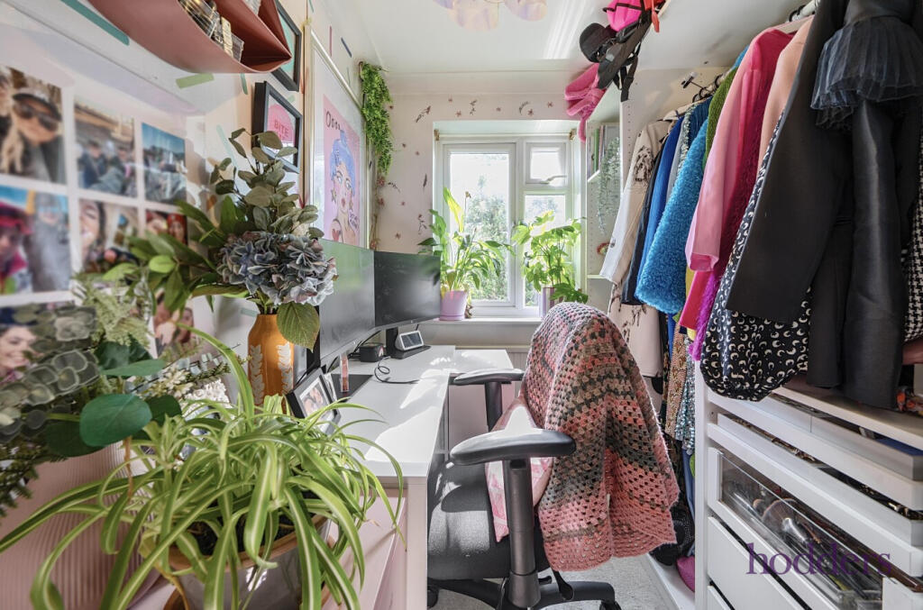 ee8297dc-78c4-4c2...