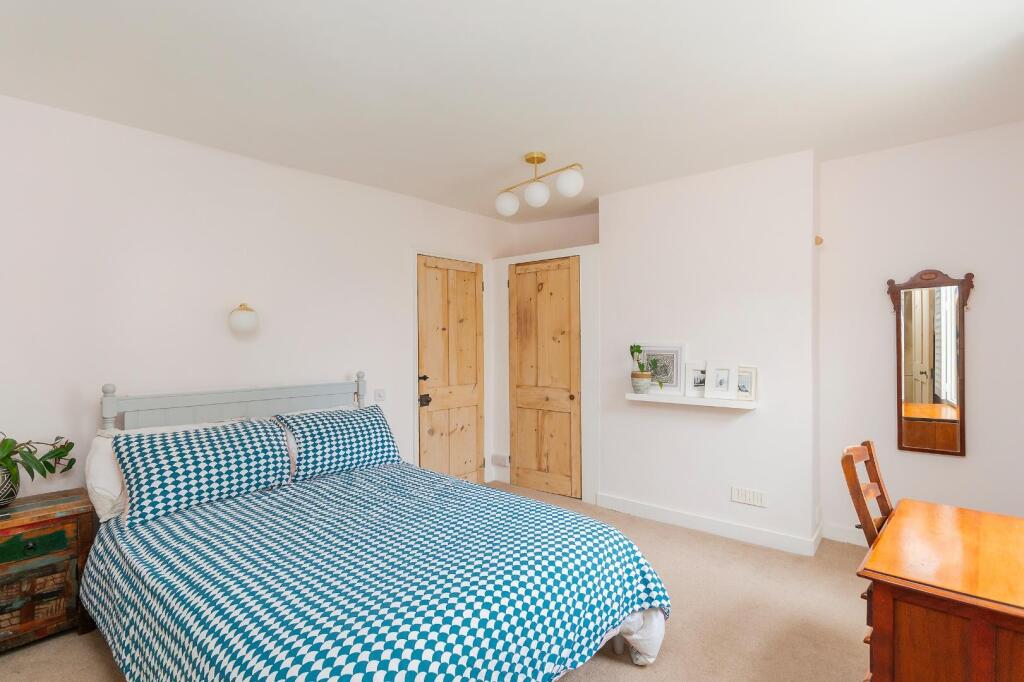 ECARRETTESREMOS5 - Bedroom G.jpg