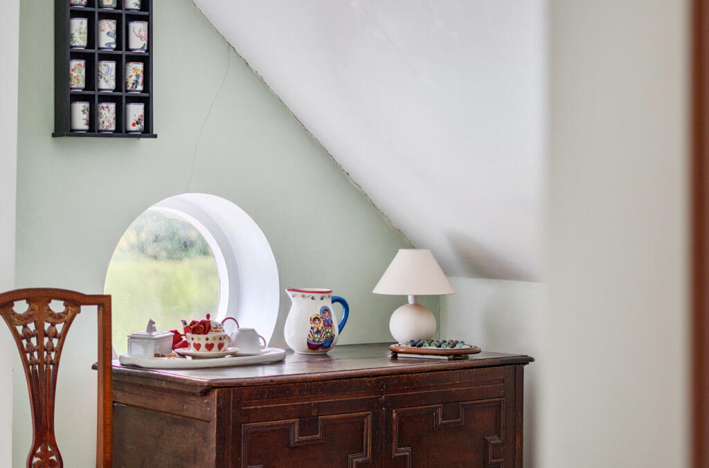 1385762-19-692da4...