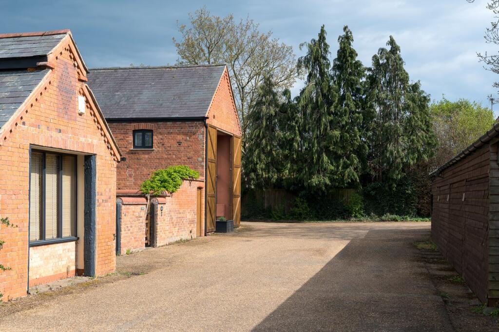 Castle Barns