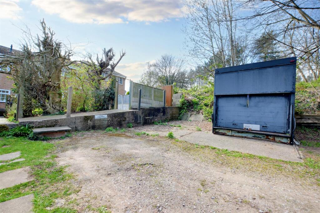 Rear Driveway_5.jpeg