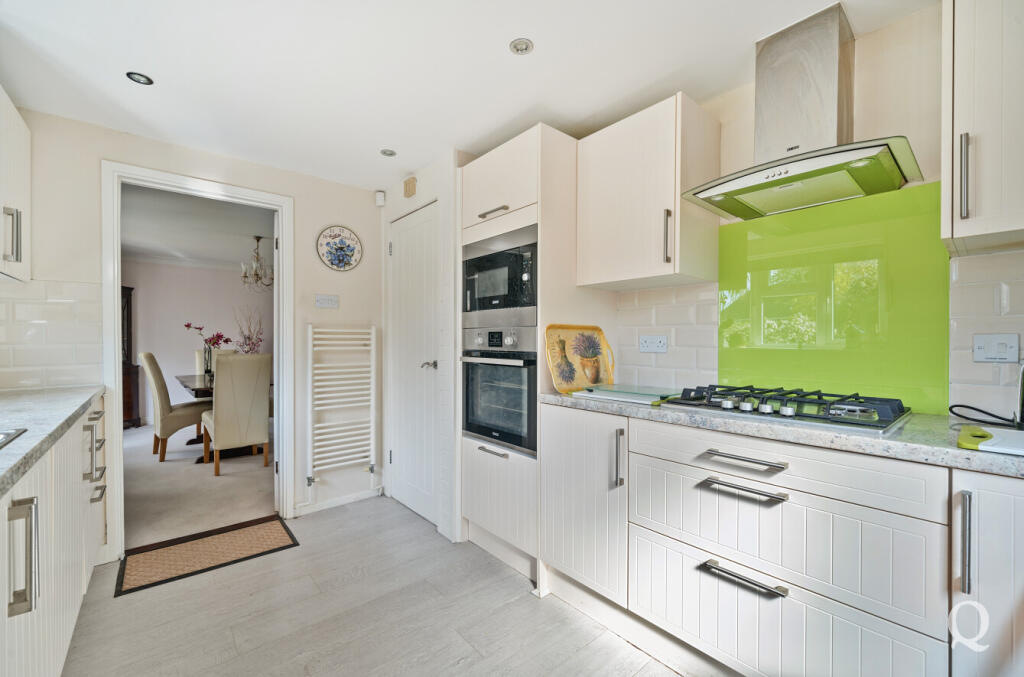 ec10eb8d-387d-4a6...