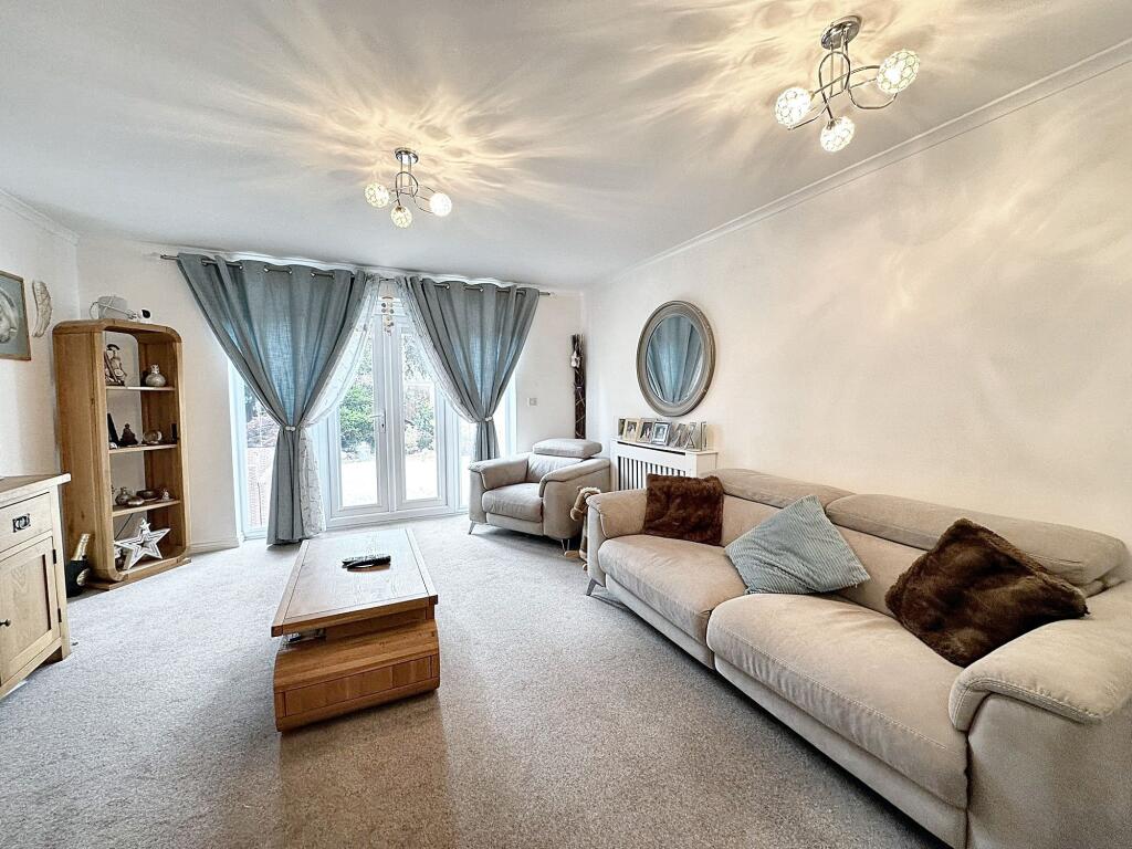 Lounge 2