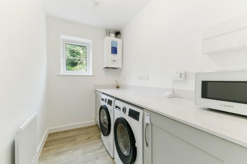 ANNING CLOSE, 5 (...