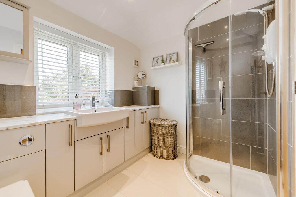 En-Suite Shower R...