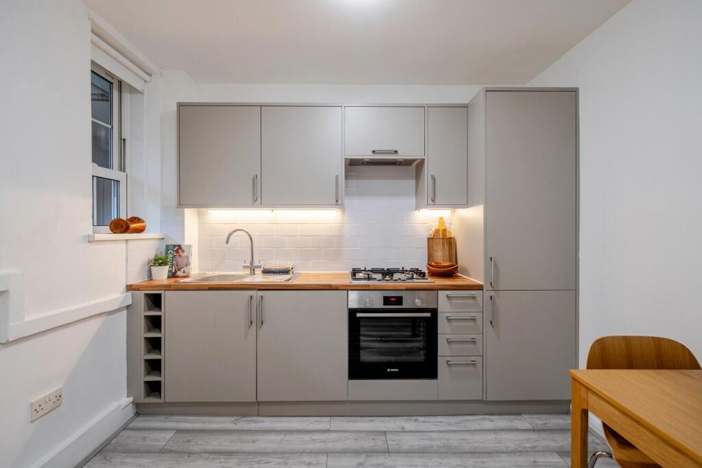 Pilton Place, London, SE17