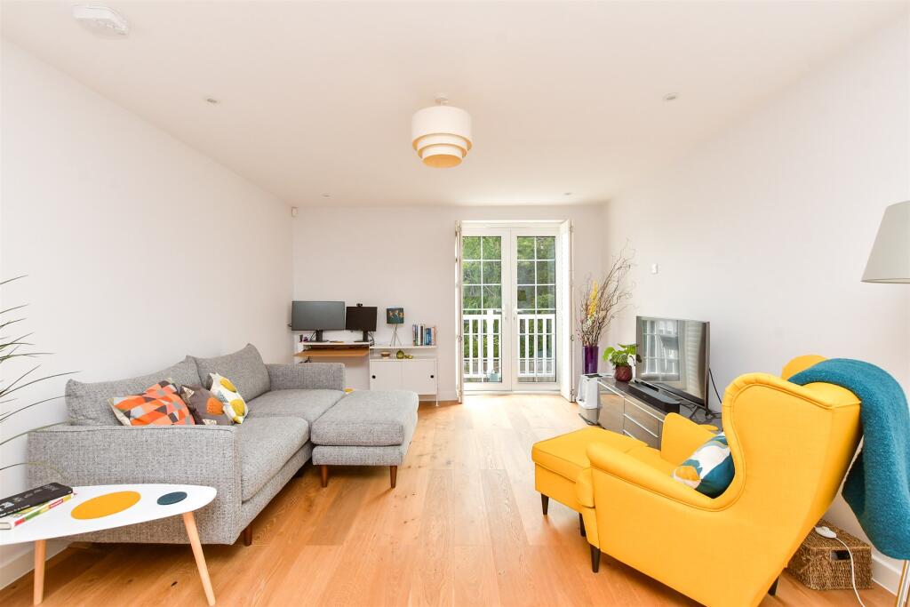 Kitchen/Diner/Lounge