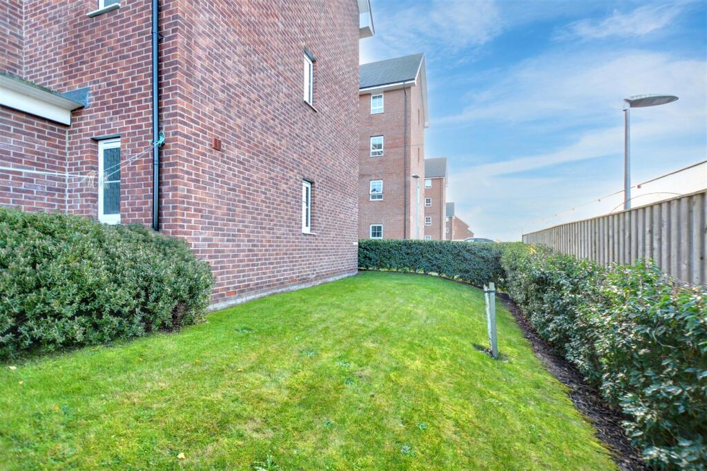 Communal Garden_1.jpeg