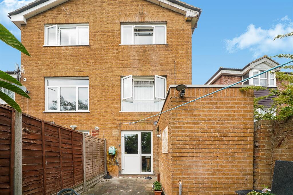 2 Dimmock Drive - w77B7T7RPD6hBTsshkIS.jpg