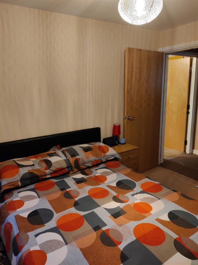 Bedroom: