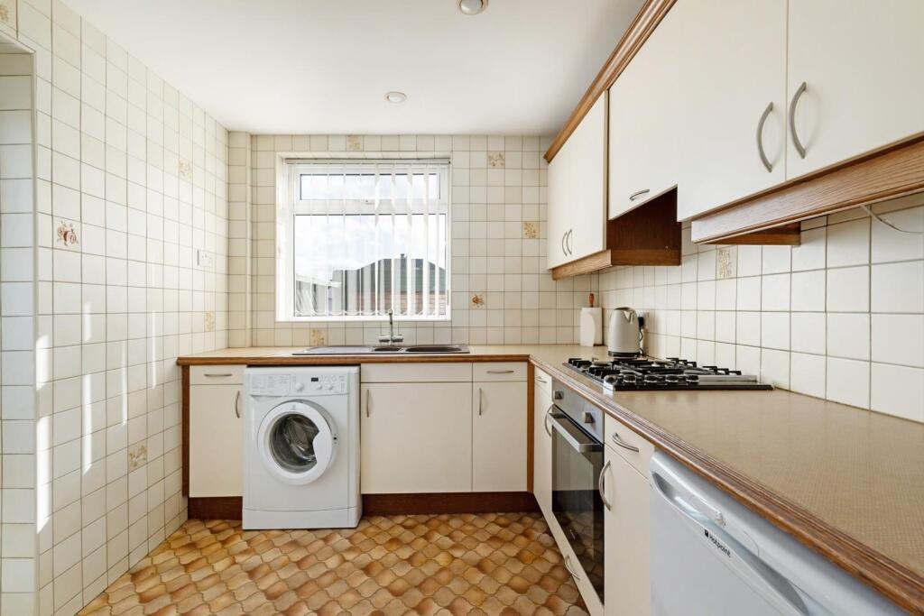 80211_11 Linden Way -  (9).jpg