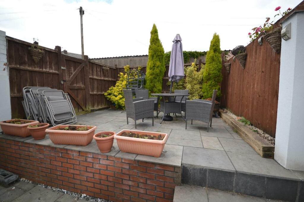 Outside - Rear Patio Garden