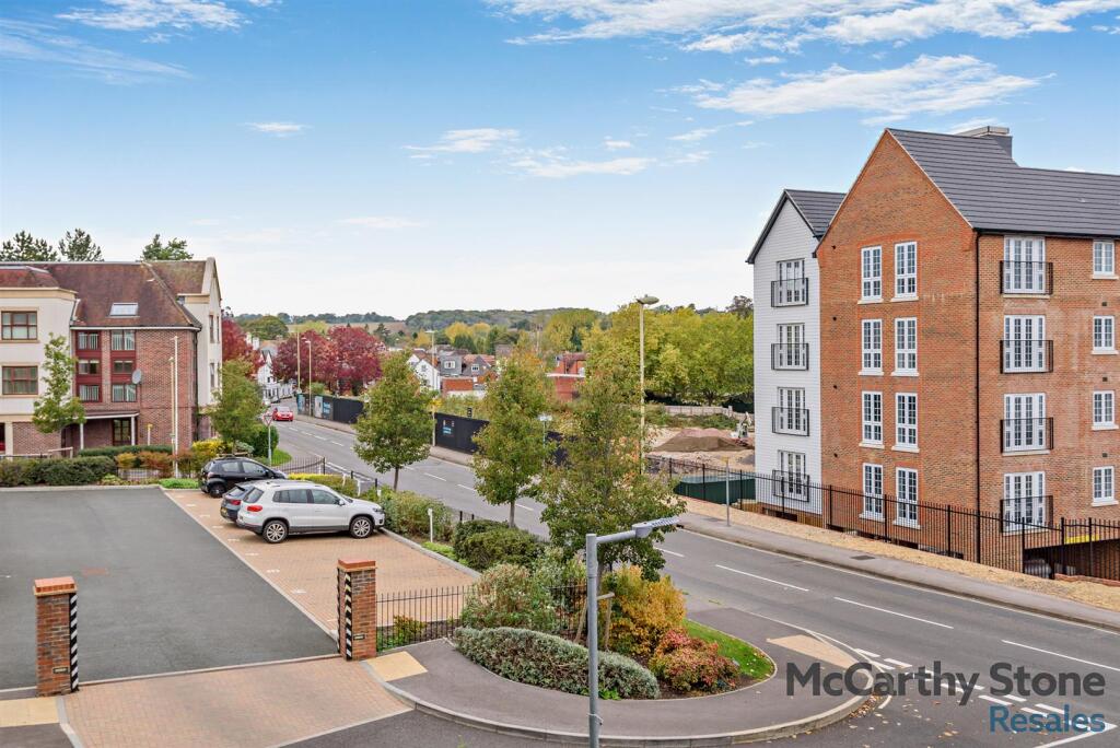 8666908-exterior01-800.jpg
