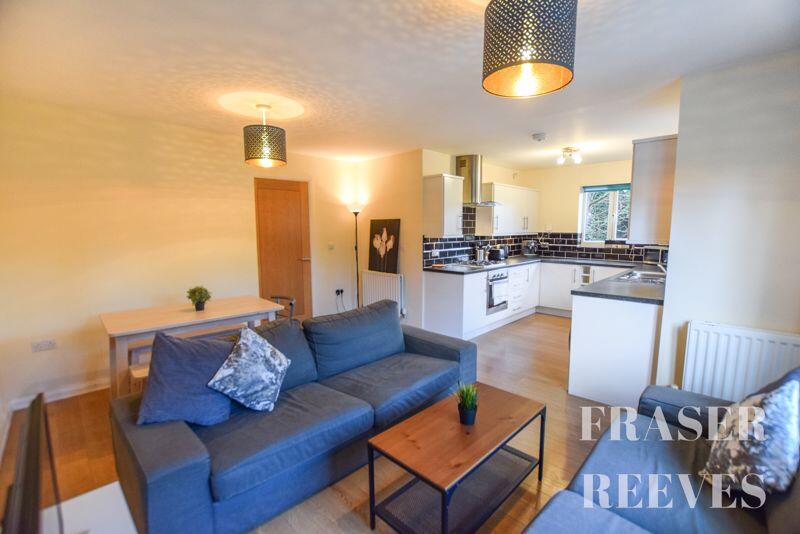 OPEN PLAN LIVING ROOM / KITCHEN