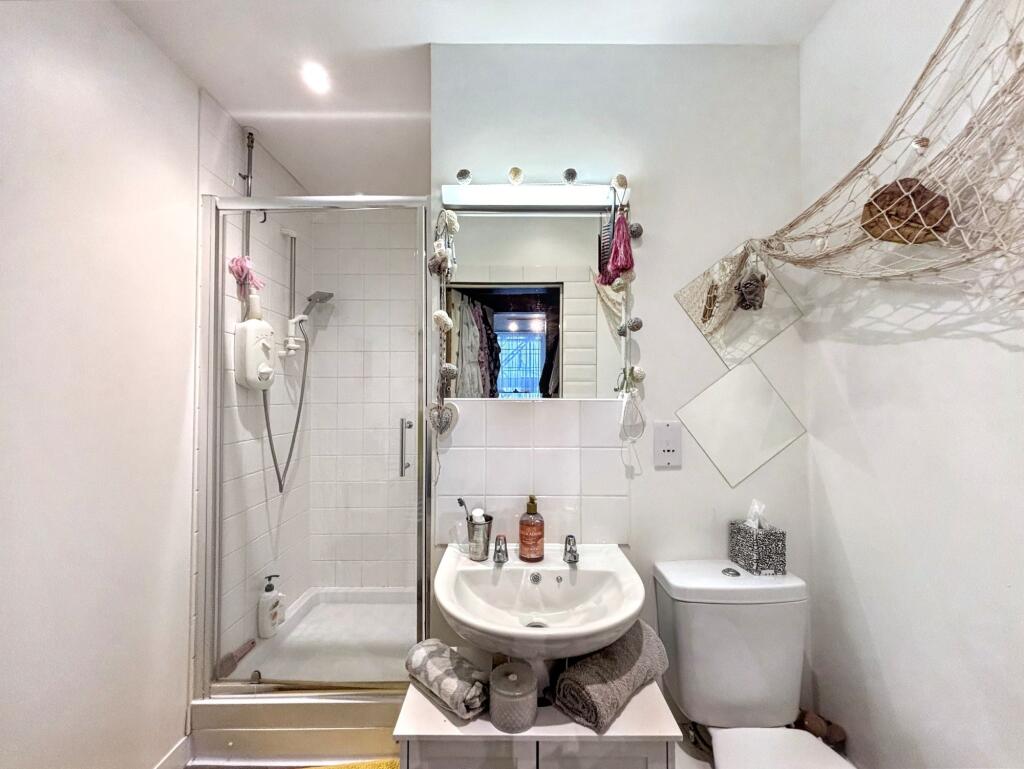 Ensuite