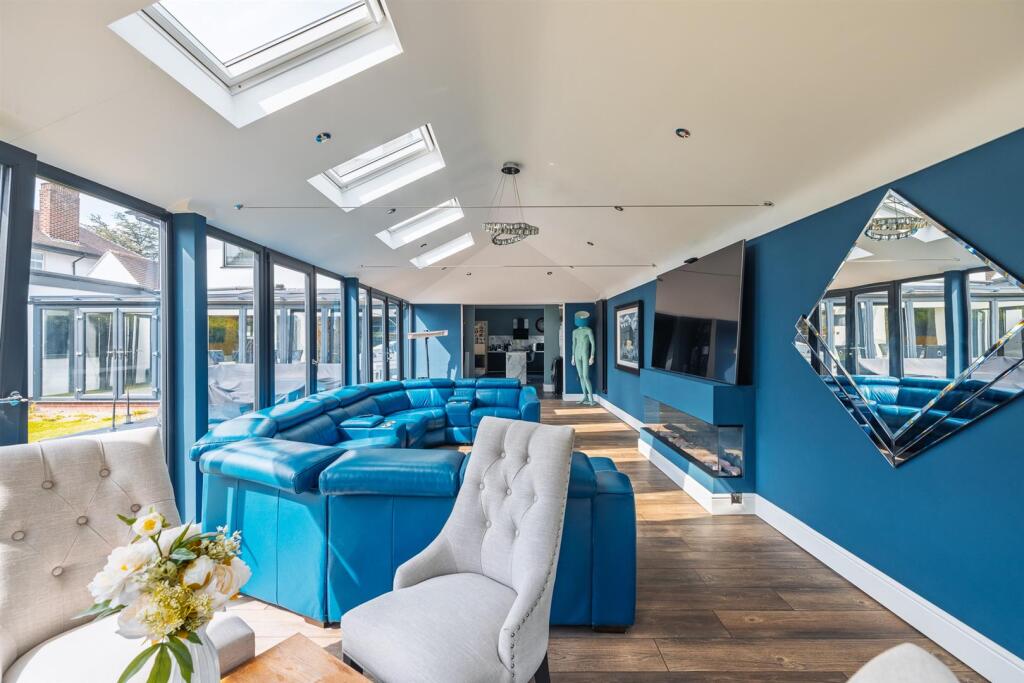 13 Chester Rd-26.jpg