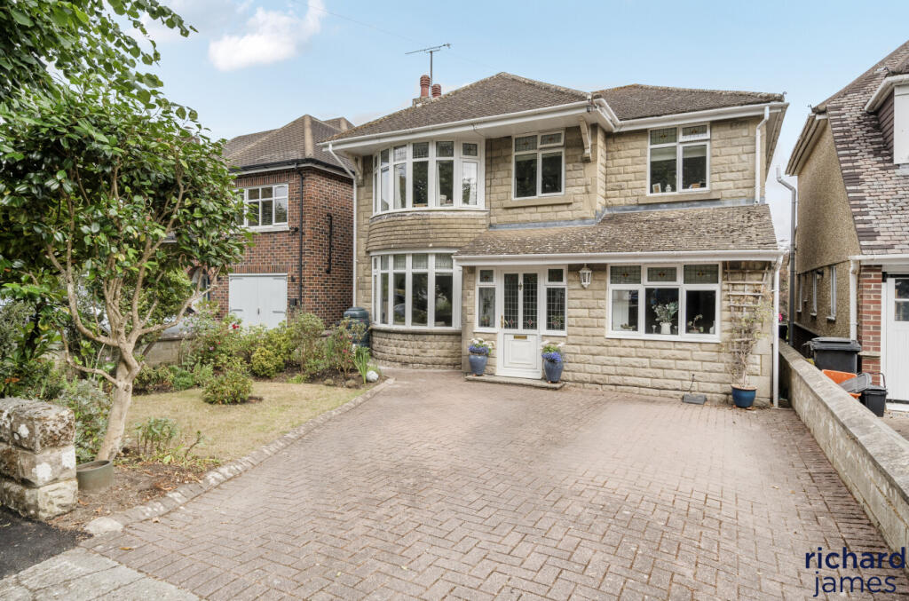 aee9c09f8a4f48dea7c36546c57ed13b