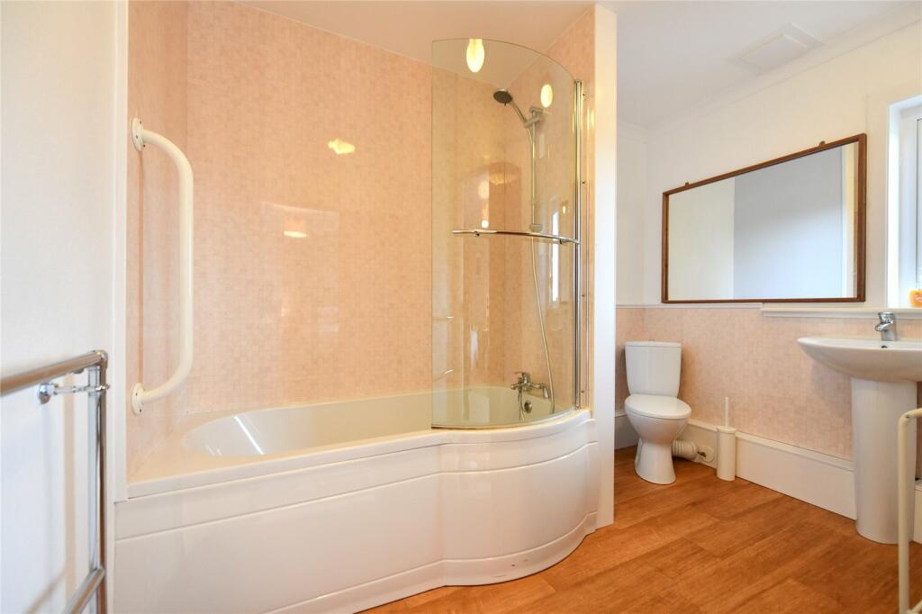 Bedroom 6 En-Suite